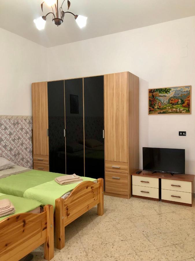 Ferienwohnung Valentino Bari Exterior foto